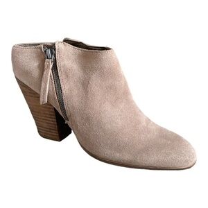 Dolce Vita Hena Taupe Suede Western Mule Booties 8.5 Almond Toe Heel Ankle Boot